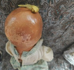 compo baby green dress head